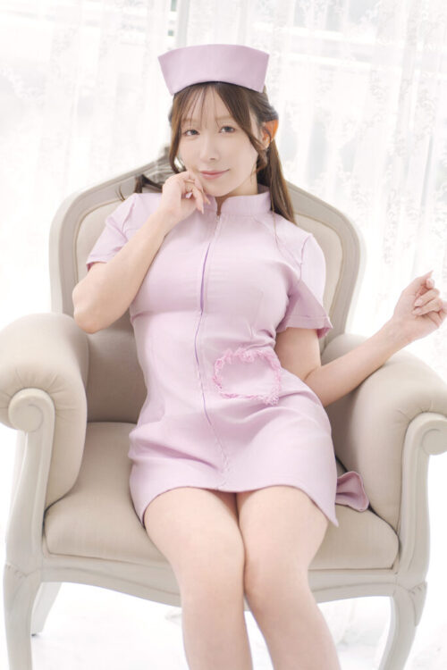 セクシーナース　誘惑スリット ミニ　ピンク